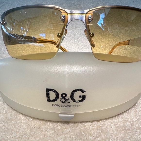DOLCE & GABBANA UNISEX AVIATOR SUNGLASSES, TITANIUM FRAME W/AMBER LENSES